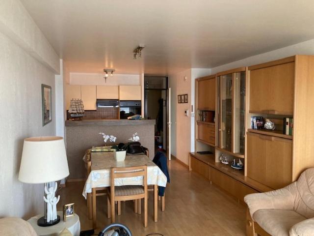 Seagull, Ruim En Volledig Vernieuwd Appartement Met Zeezicht In Westende 米德尔克尔克 外观 照片