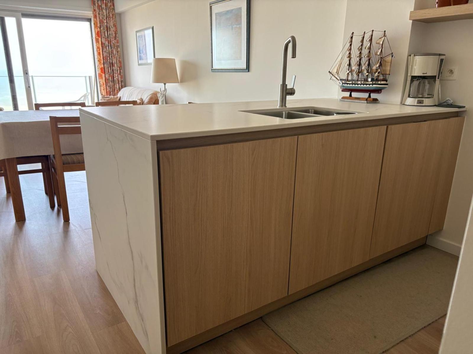 Seagull, Ruim En Volledig Vernieuwd Appartement Met Zeezicht In Westende 米德尔克尔克 外观 照片